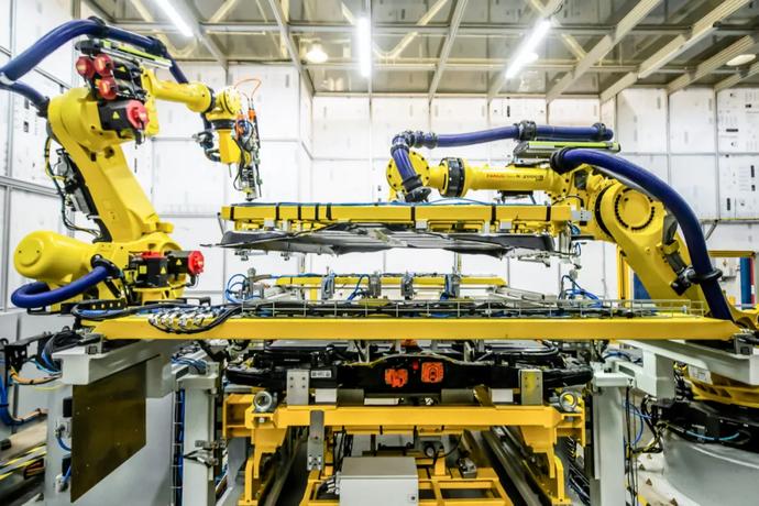探秘上汽通用ultium超级工厂是机器人的世界